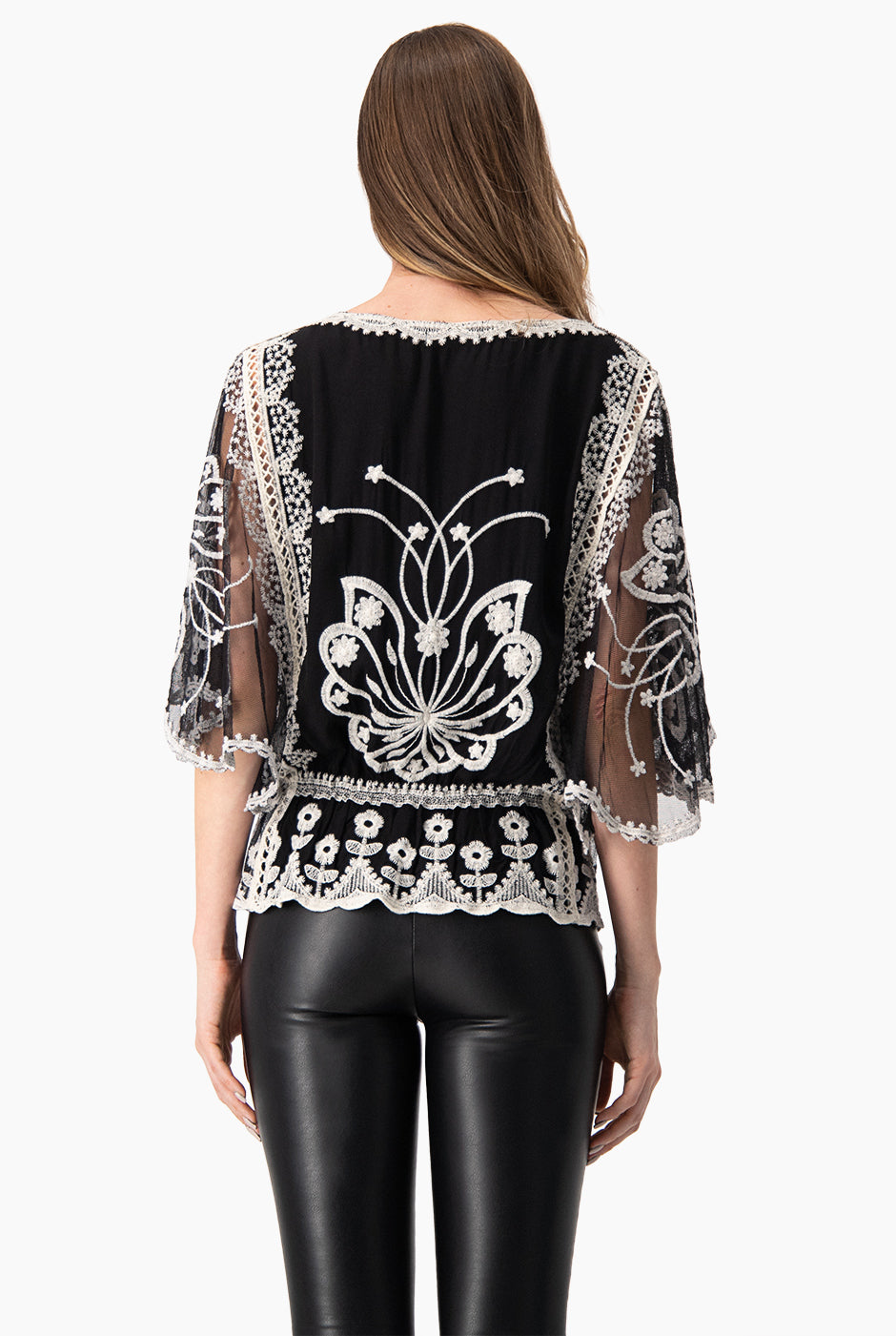 Blusa Peplum Bordada