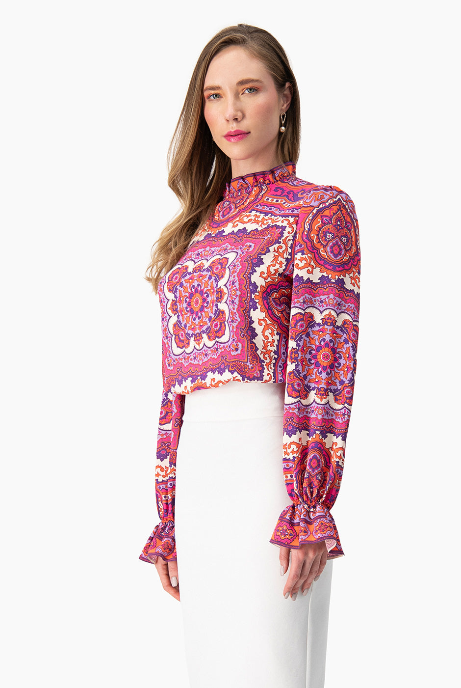 Blusa de manga larga estampada y cuello alto