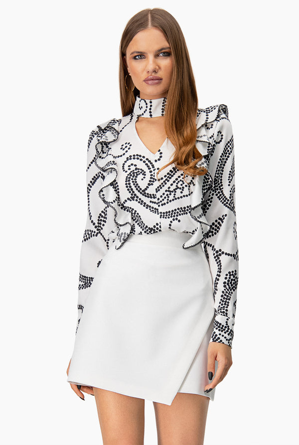 Blusa de manga larga con escarolas y escote en V