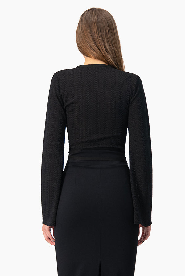 Blusa tejida de manga acampanada y cinta en cintura