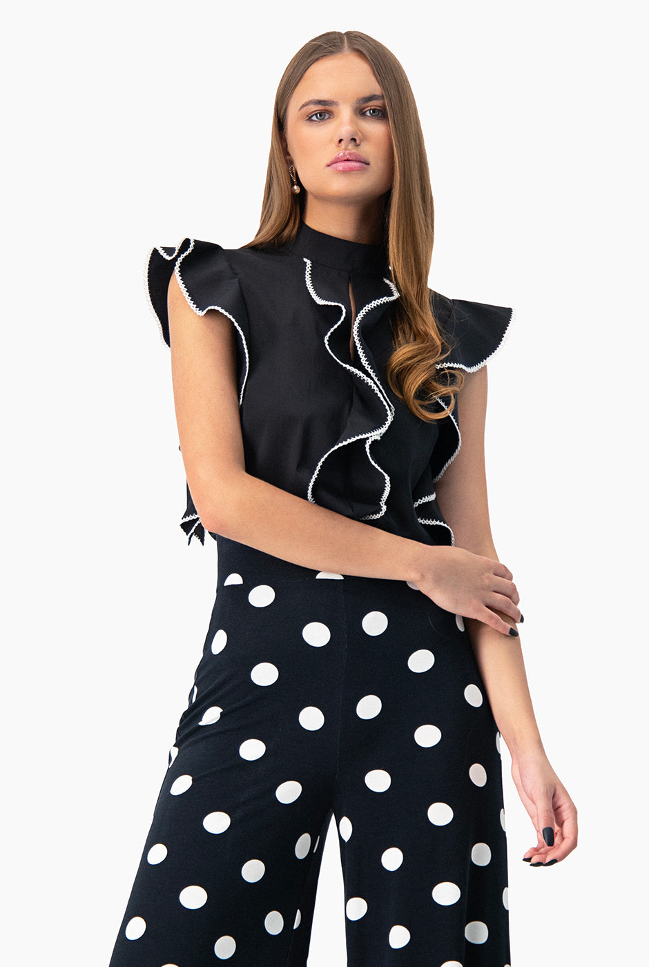 Blusa recta sin mangas y cuello redondo