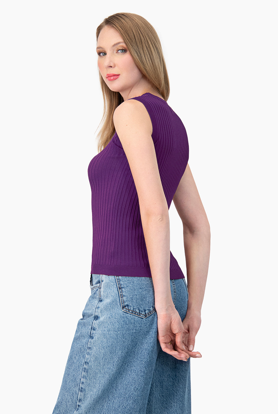 Blusa sin mangas color magenta