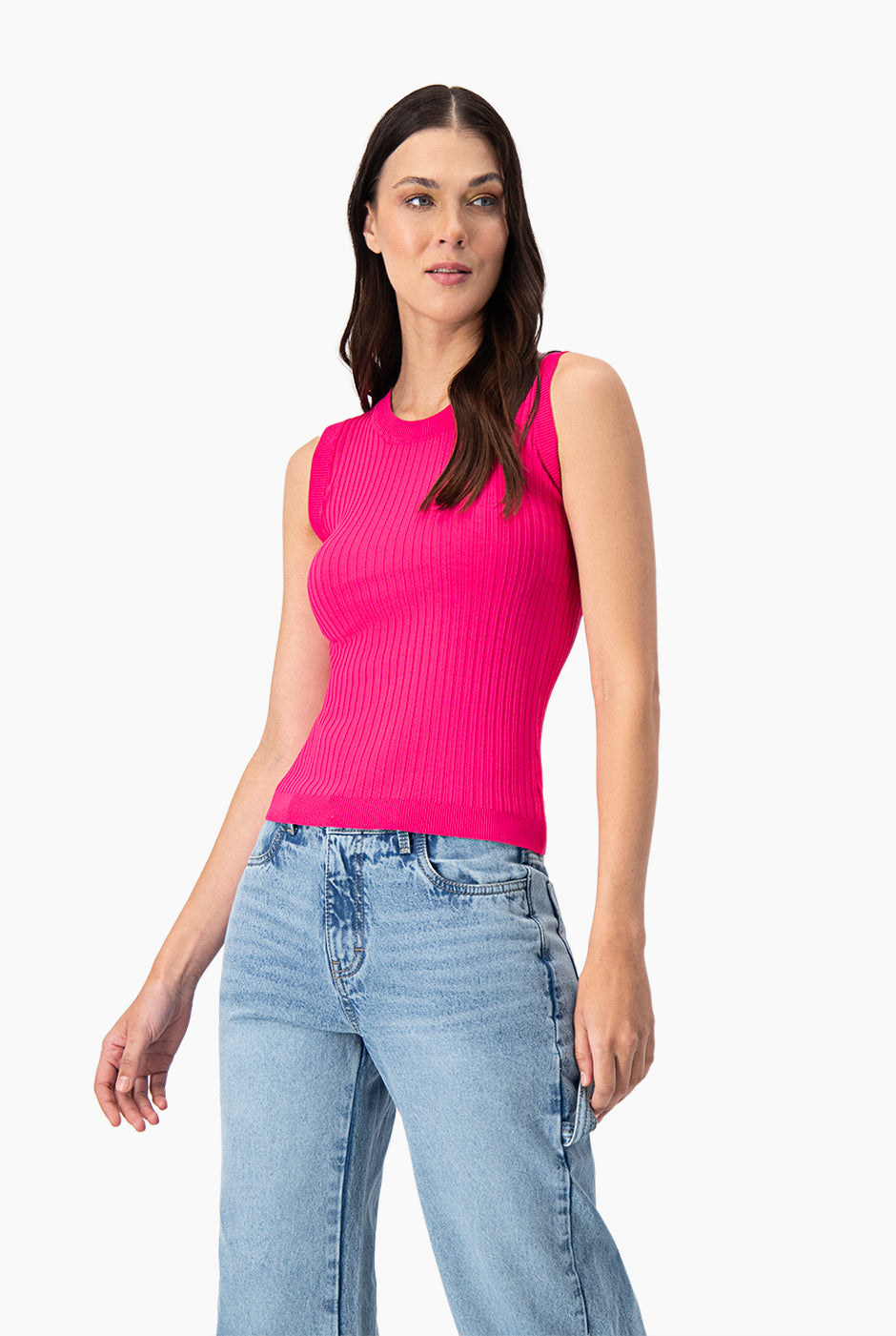 Blusa sin mangas color fucsia