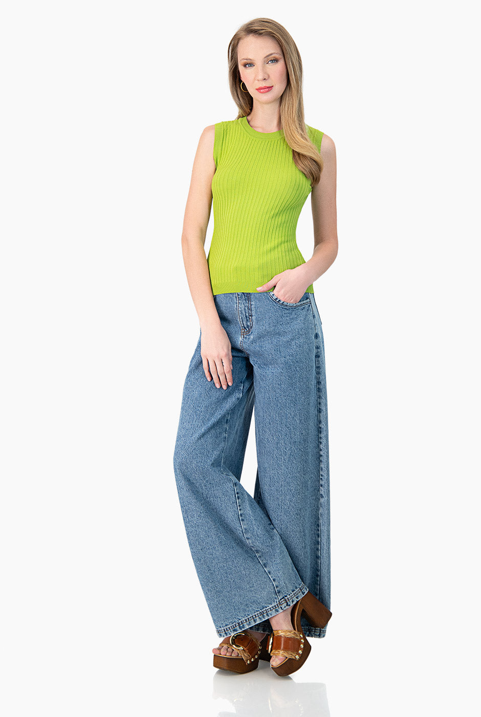Blusa sin mangas color verde claro
