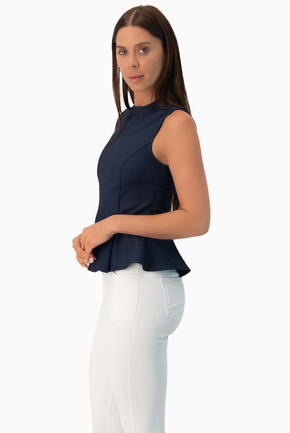 Blusa peplum sin mangas azul marino de Ivonne, estilo elegante y moderno