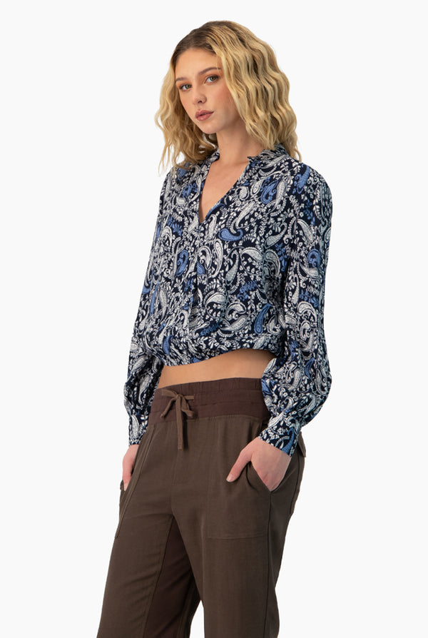 Blusa manga larga escote en V