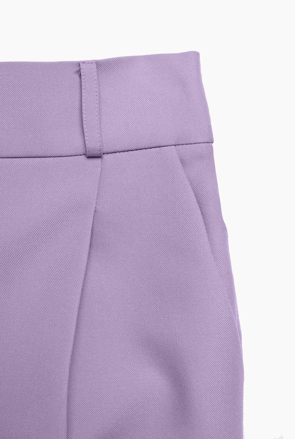 Pantalon sastreado en tono lila