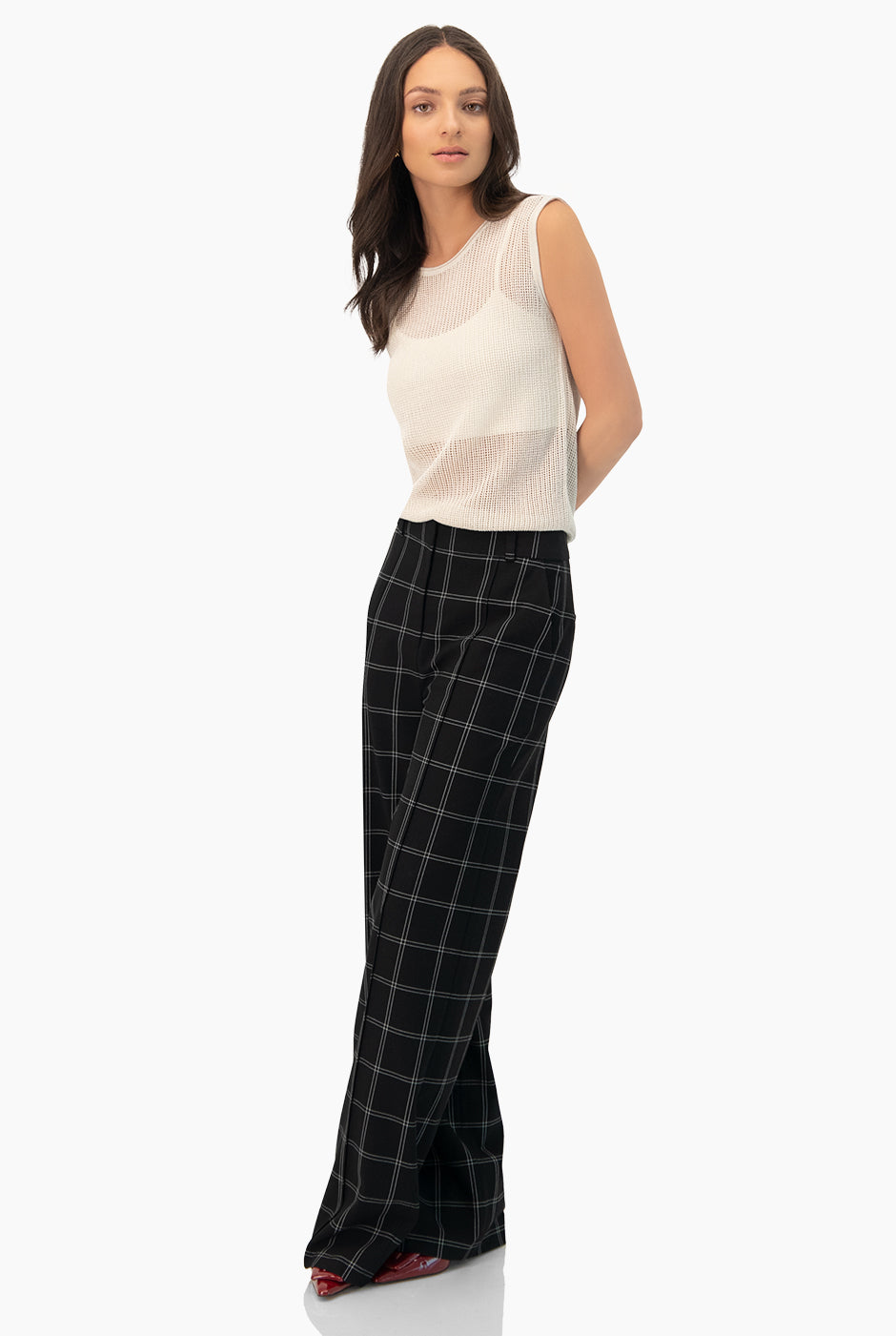 Pantalón negro sastreado recto con estampado de cuadros