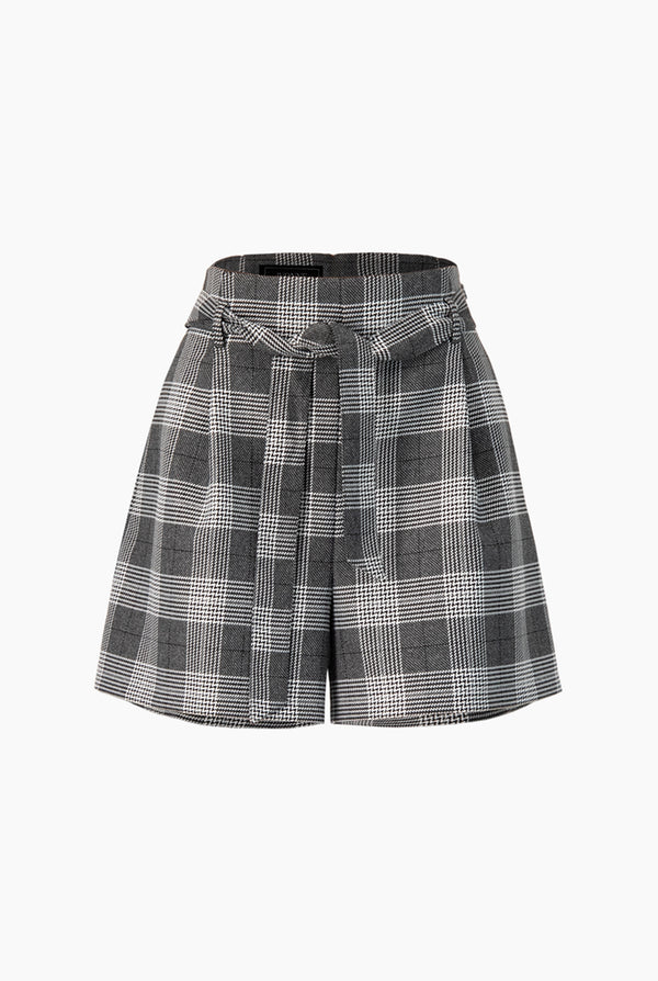 Short con cinta en cintura