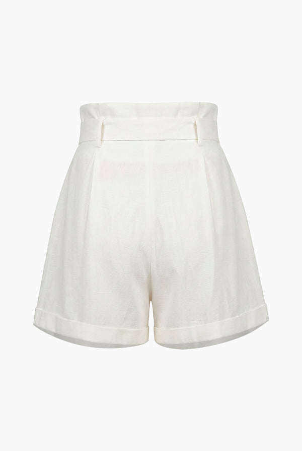Short blanco de cinta en cintura