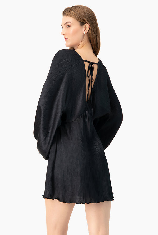 Vestido Negro Manga Amplia