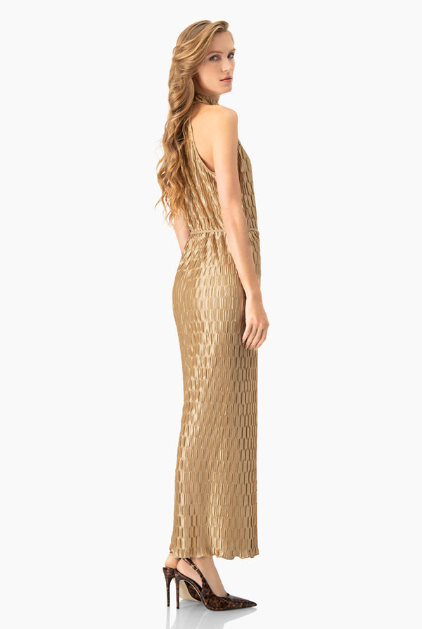 Vestido largo y cuello halter