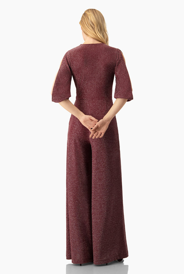 Jumpsuit vino y escote en V