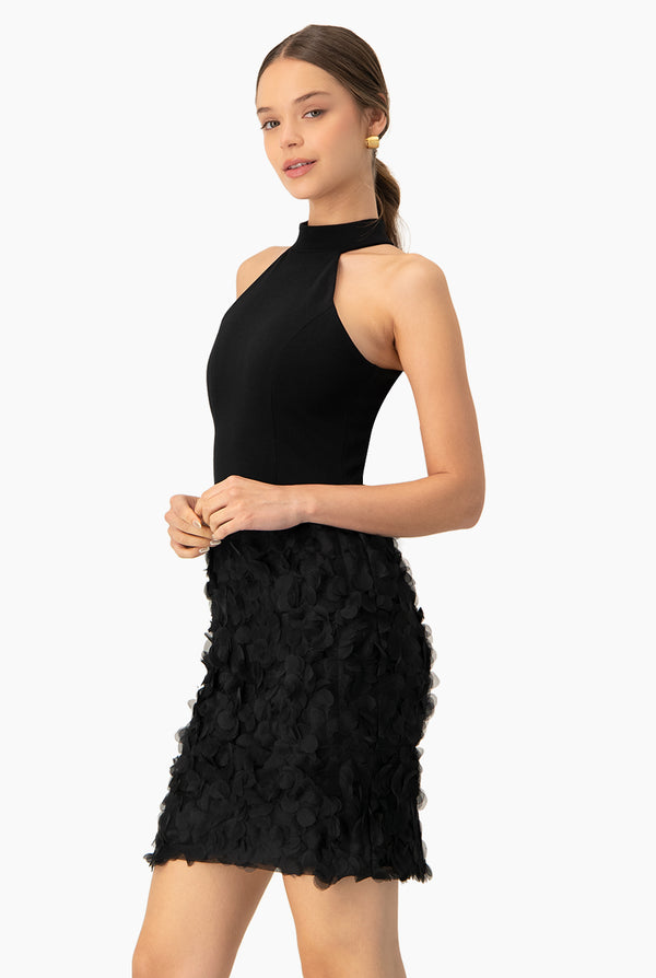 Vestido corto cuello halter