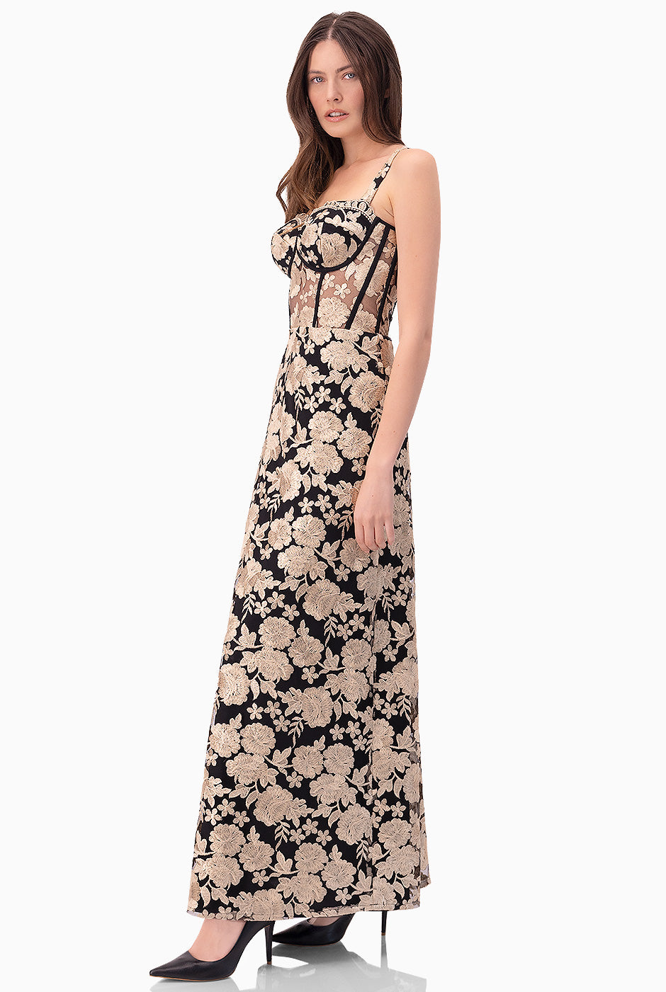 Vestido largo sin mangas dorado con corset y bordado floral