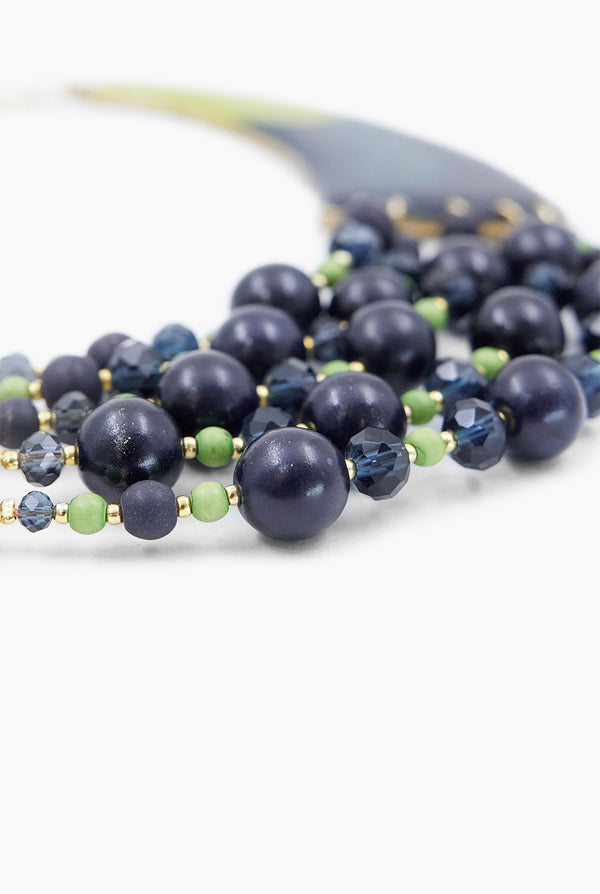 Collar Color Twist