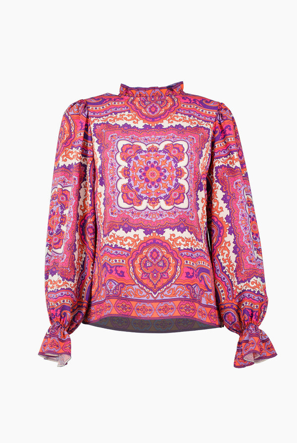 Blusa de manga larga estampada y cuello alto