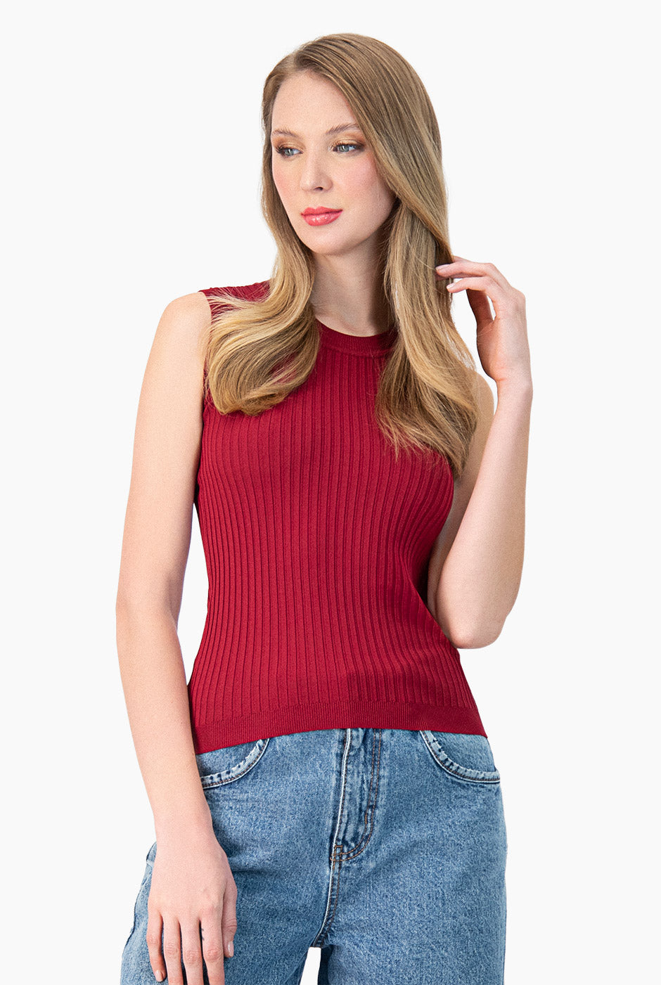 Blusa sin mangas color vino