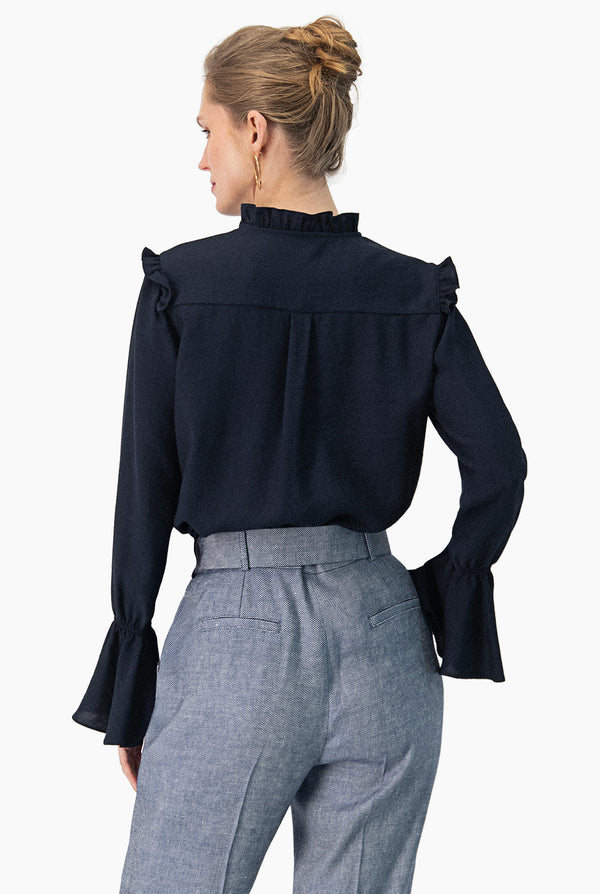 Blusa recta lisa y manga larga