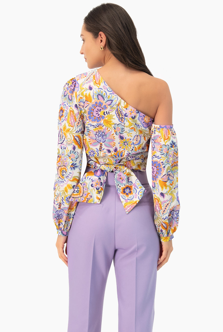 Blusa estampada floral de un hombro con amarre
