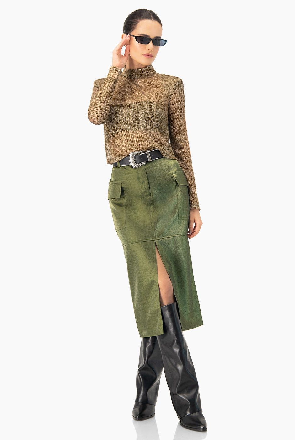 Falda midi verde olivo con abertura y bolsillos