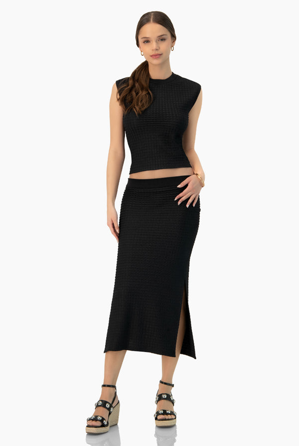 Falda negra midi