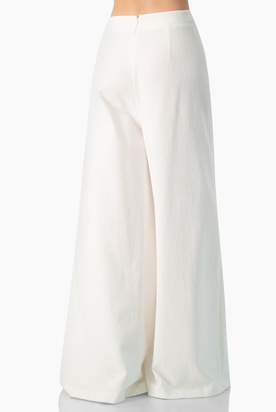 Pantalón blanco estilo palazzo de Ivonne con cierre trasero