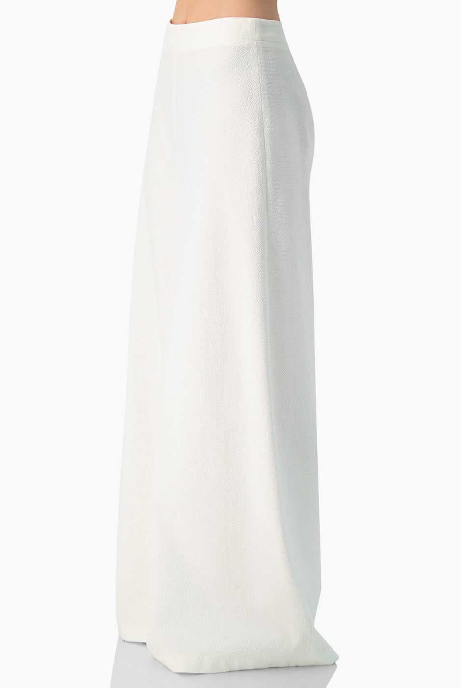 Pantalón blanco estilo palazzo de Ivonne con cierre trasero