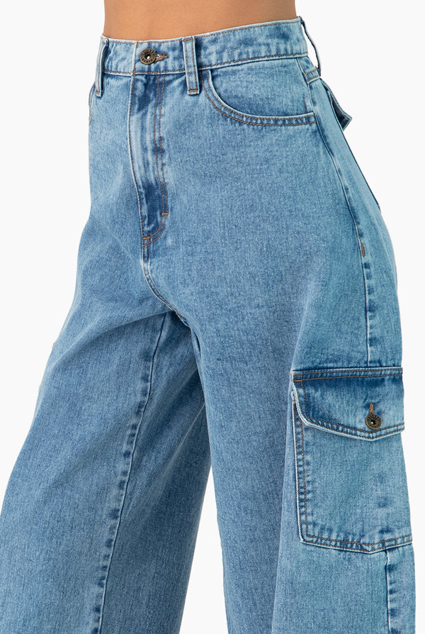 Jeans cargo amplio