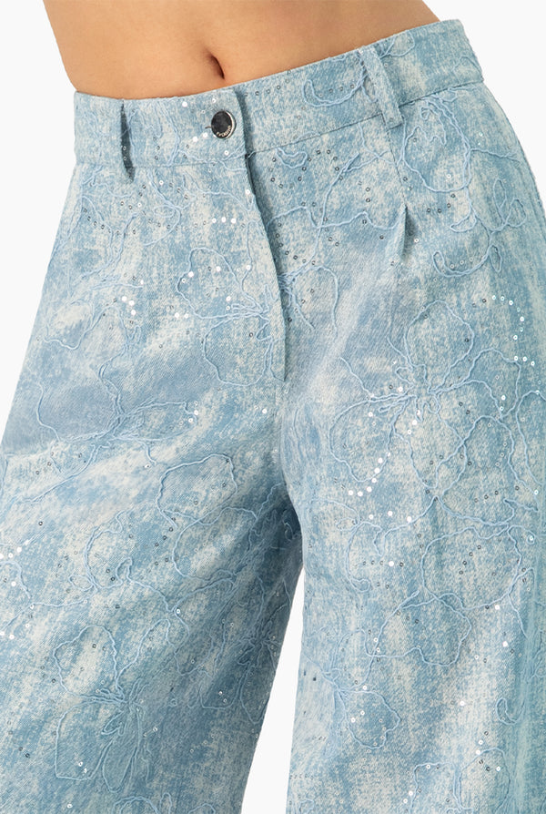 Pantalon denim pierna amplia