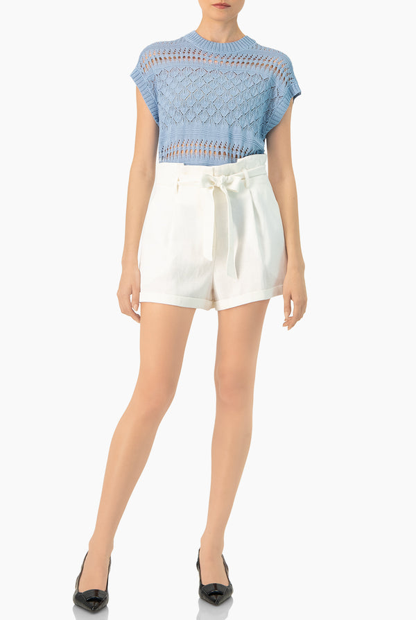 Short blanco de cinta en cintura