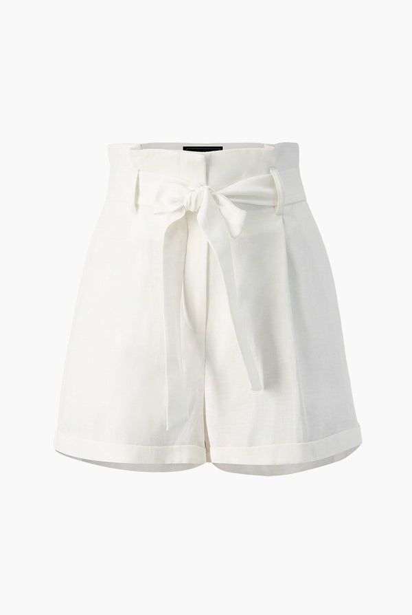 Short blanco de cinta en cintura