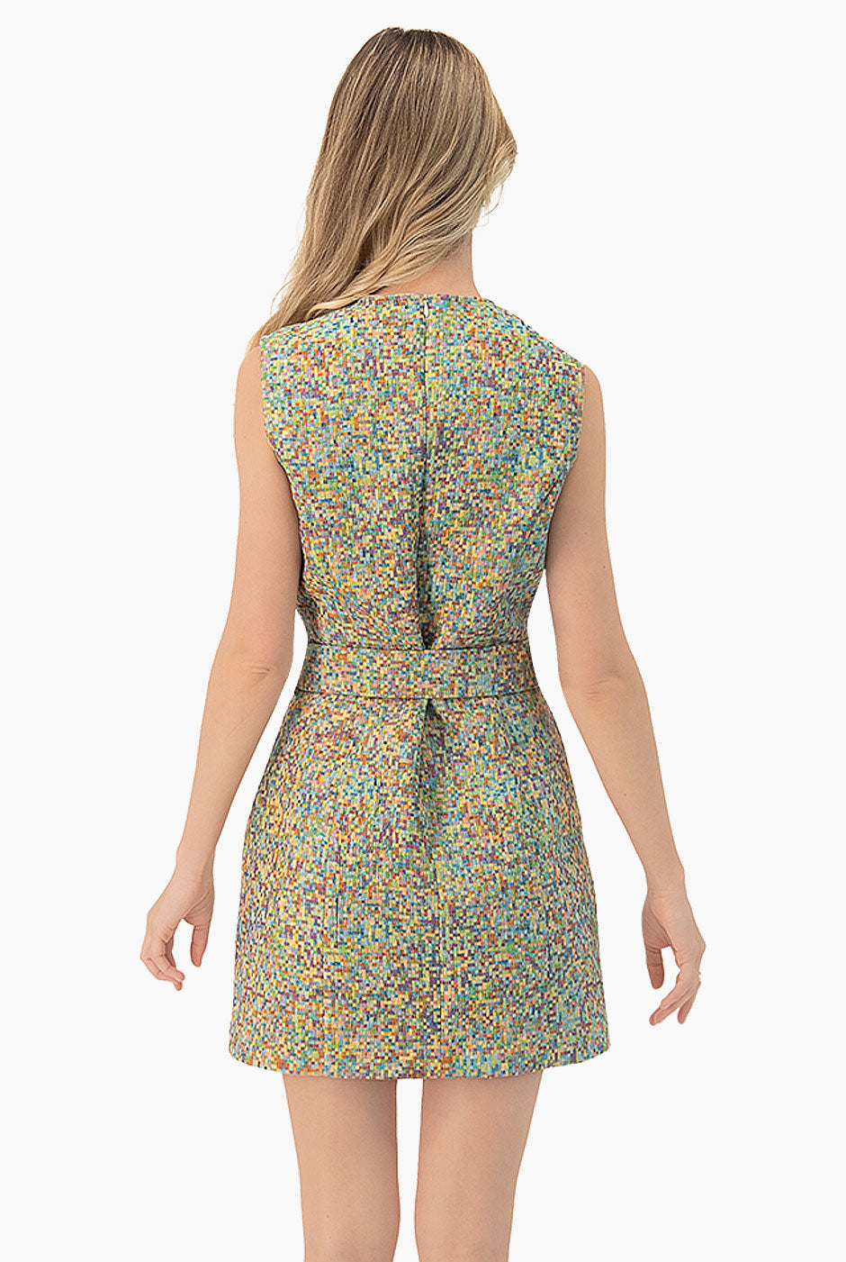 Vestido corto sin mangas multicolor con cinturón