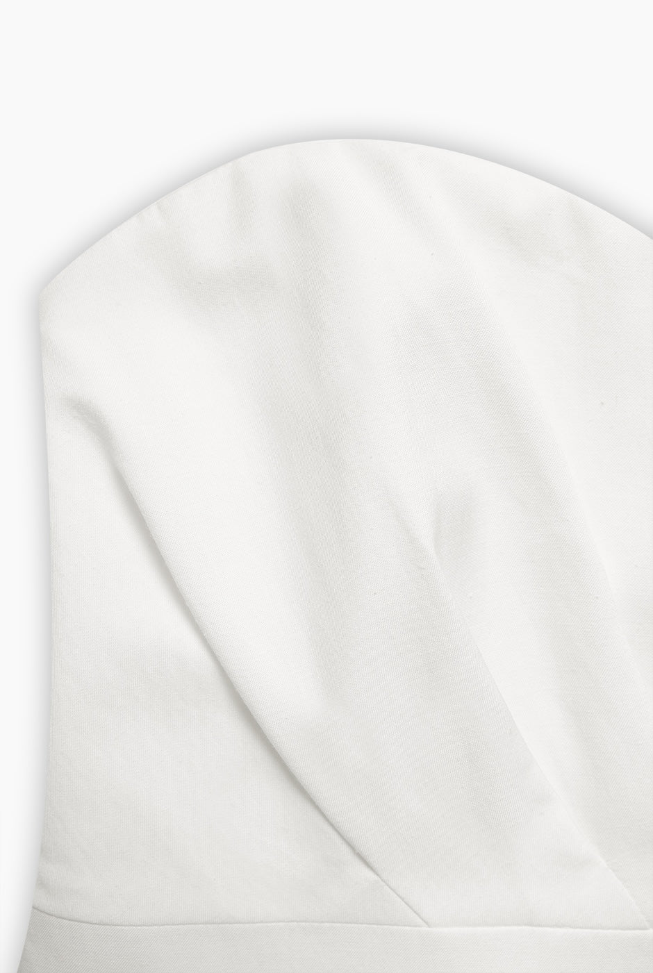 Jumpsuit strapless blanco de pierna ancha con olanes