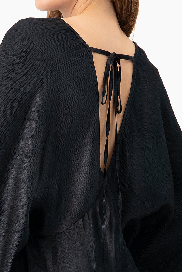 Vestido Negro Manga Amplia