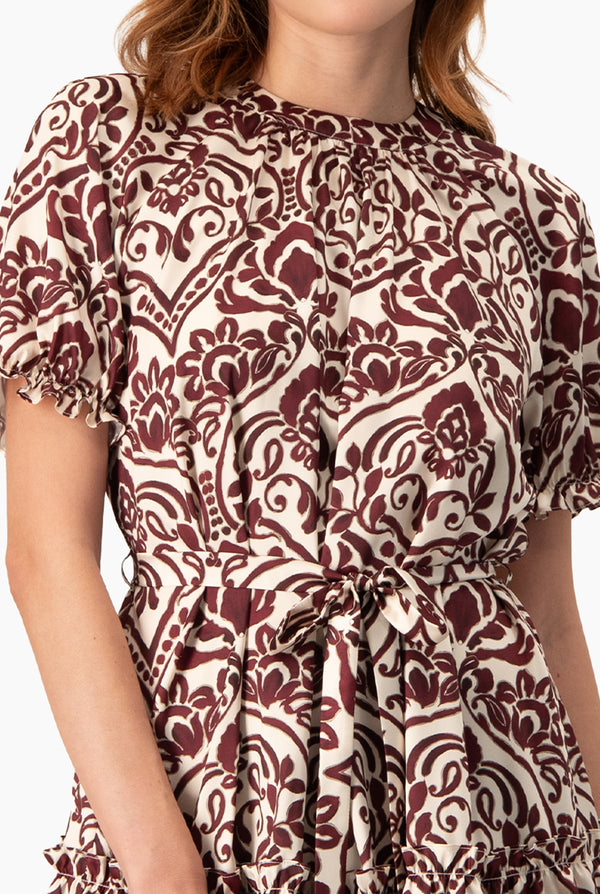 Vestido corto estampado manga corta