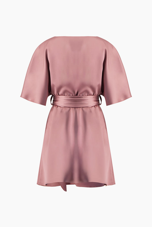 Vestido corto de cinta en cintura